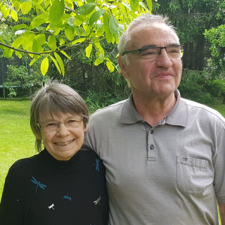 105. Papiertheater und Bibliothek - verbunden durch leidenschaftliches Engagement