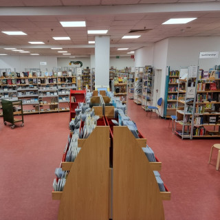 138. Wie läufts in Mahlsdorf? Besuch in der wiedereröffneten Bibliothek