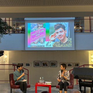 324. Nackt in die DDR - Mitschnitt der Lesung von Aron Boks über Willi Sitte